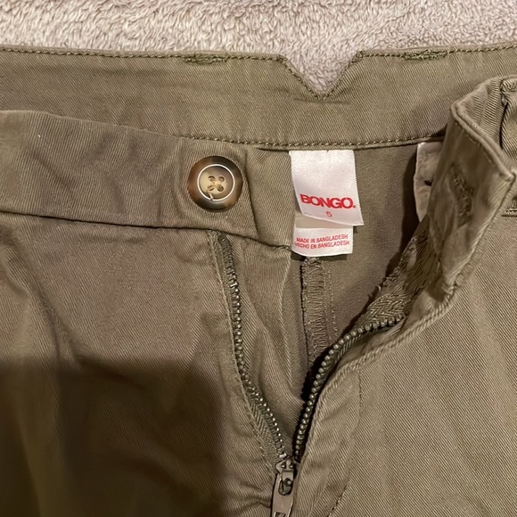 BONGO army green chino shorts, size 5 - Picture 3 of 3